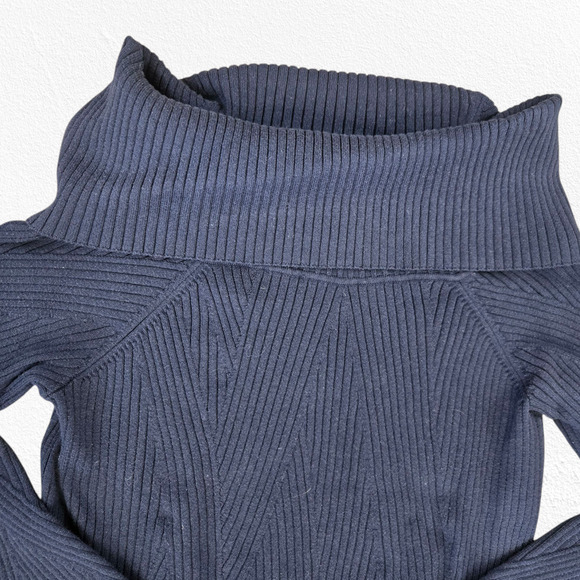 Michael Michael Kors Navy Blue Ribbed Off Shoulder Designer Sweater Size Large - Picture 3 of 8